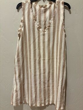 Umgee Brown and White Striped Sleeveless Tunic